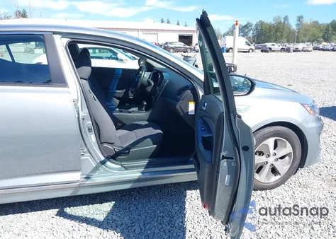 2016 Kia Optima Hybrid z USA, uszkodzony, nr VIN KNAGM4ADXG5096189